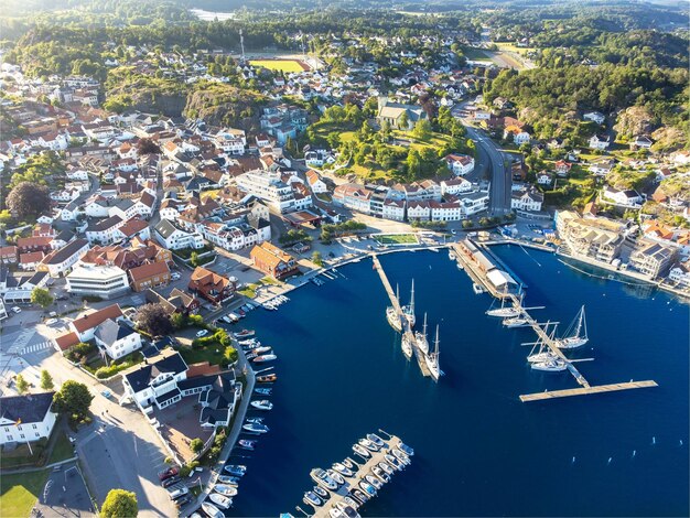 Vista aerea della città balneare di Grimstad nella contea di Agder in Norvegia
