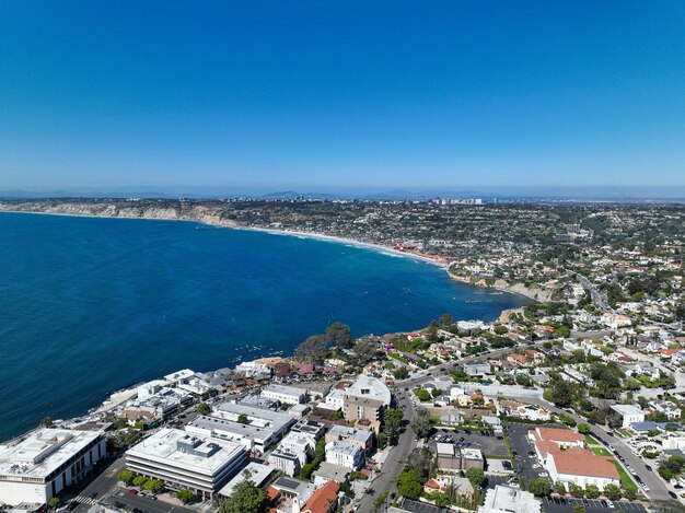 Vista aerea della città e della spiaggia di la jolla a san diego, destinazione di viaggio in california negli stati uniti