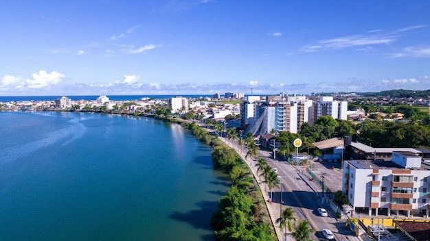 Vista aerea della città turistica di Ilheus a Bahia Centro storico con mare e fiume