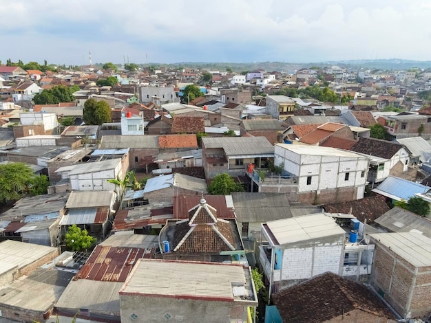 Vista aerea della scena della città rurale a Semarang Indonesia