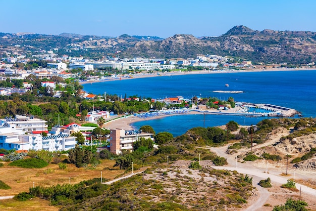 Vista aerea della spiaggia di Faliraki Rodi