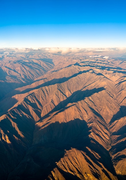 Vista aerea delle montagne delle Ande in Perù