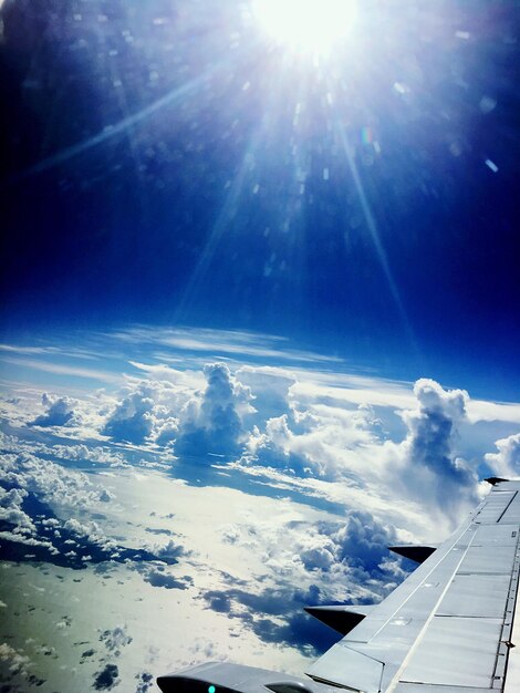 Vista aerea delle nuvole sul cielo blu