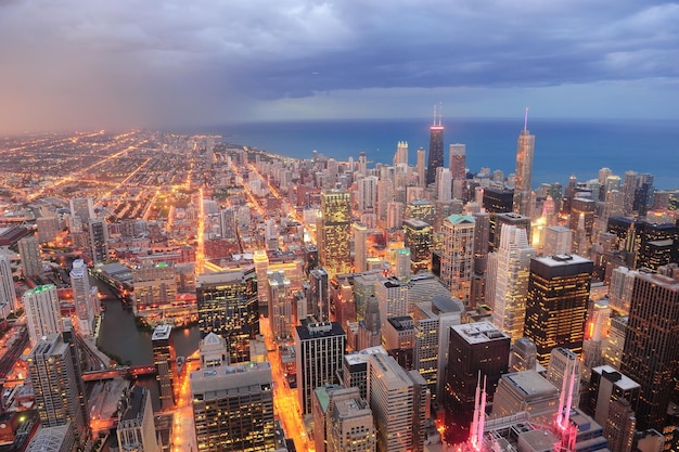 Vista aerea di Chicago al crepuscolo