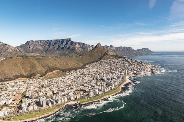 Vista aerea di Green Point e Sea Point Cape Town ripresa da un elicottero