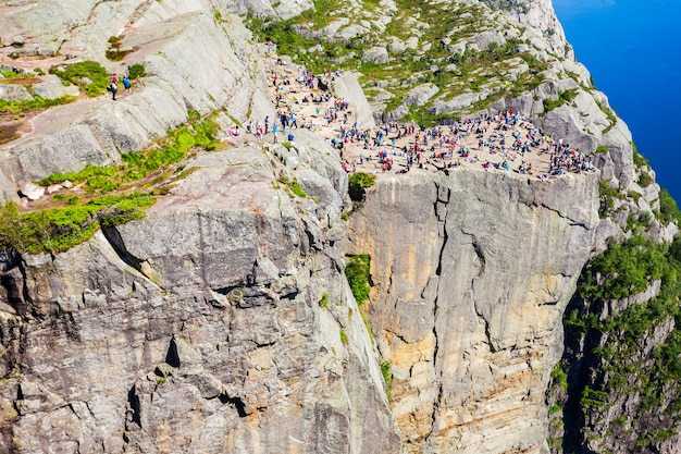 Vista aerea di Preikestolen o Prekestolen o Pulpit Rock, Norvegia