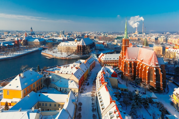 Vista aerea di Wroclaw nella mattina d'inverno