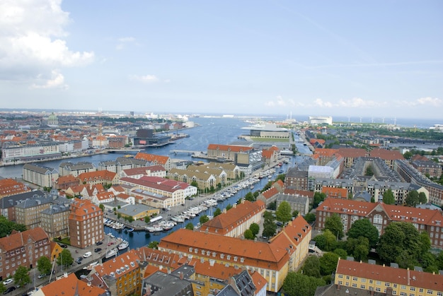 Vista aerea o drone sopra la città di Copenhagen, Danimarca