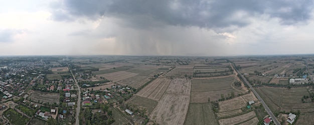 Vista aerea panoramica delle risaie, Thailandia.