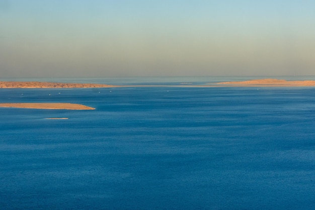 Vista aerea sul Mar Rosso dall'aereo