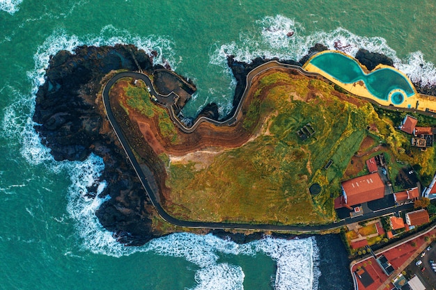 Vista aerea superiore dell'isola di Madeira in Portogallo