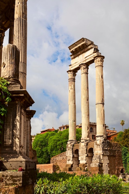 Vista colonna romana