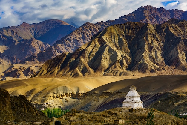 Vista da Leh Ladakh (India)