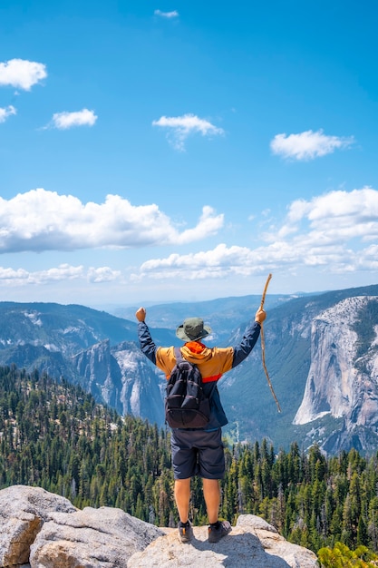 Vista dal punto del ghiacciaio di Half Dome