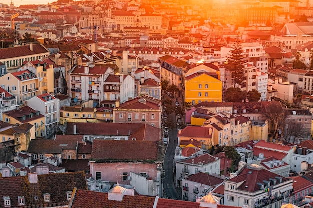 Vista dall'alto colorato su Lisbona, Portogallo.