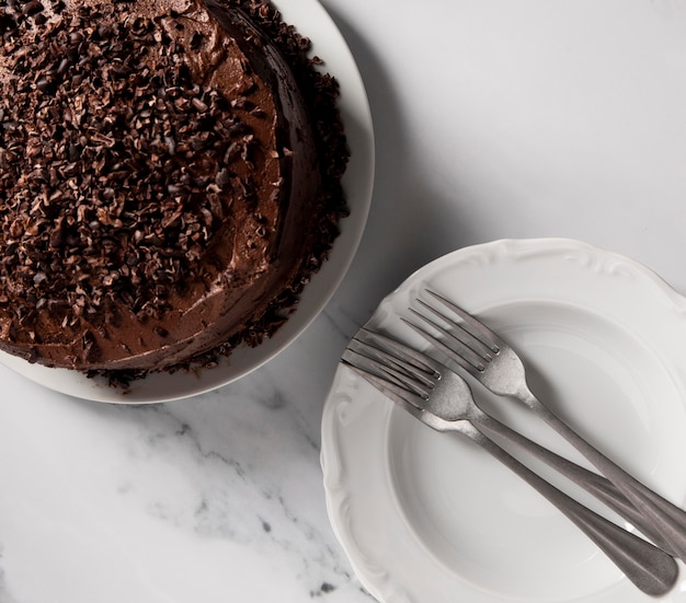 Vista dall'alto del concetto di deliziosa torta al cioccolato