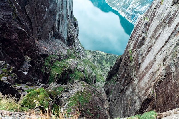 Vista dall'alto del fiordo norvegese