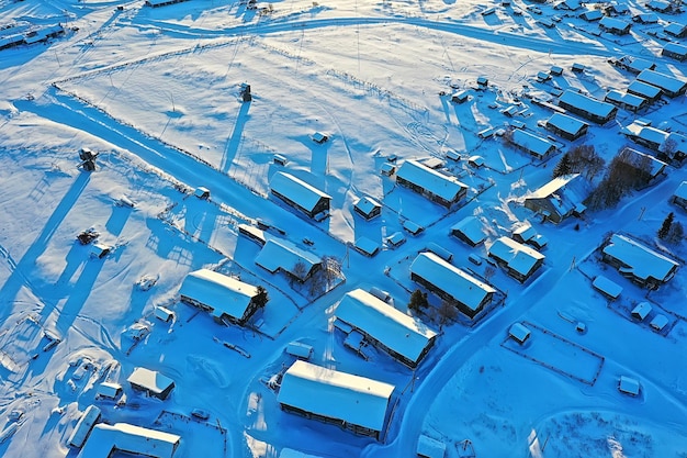 vista dall'alto del villaggio di kimzha, paesaggio invernale distretto russo di arkhangelsk del nord