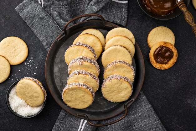 Vista dall'alto deliziosa disposizione di alfajores