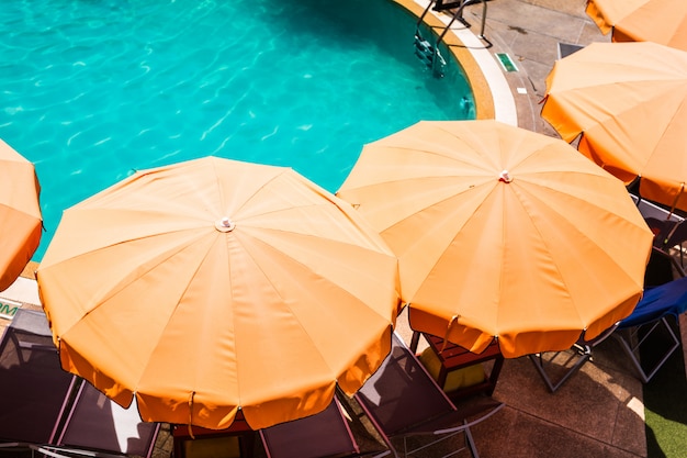 Vista dall'alto della bellissima piscina