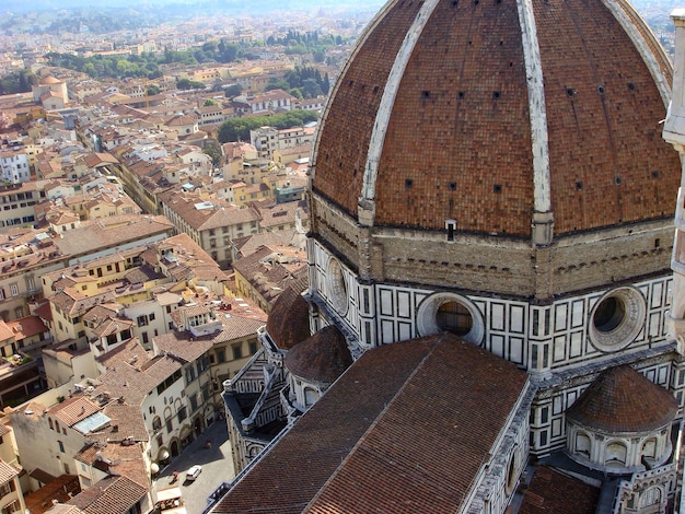 Vista dall'alto della città e della cattedrale Firenze Italia