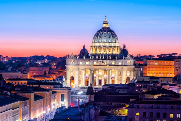 Vista dall'alto dello skyline della città di Roma da Castel Sant'Angelo, Italia