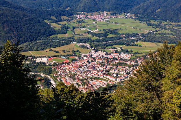 Vista dall'alto di Tolmino