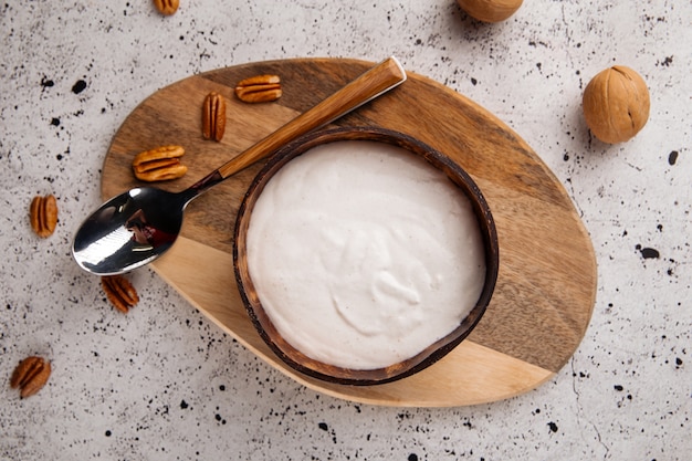 Vista dall'alto sulla ciotola di yogurt