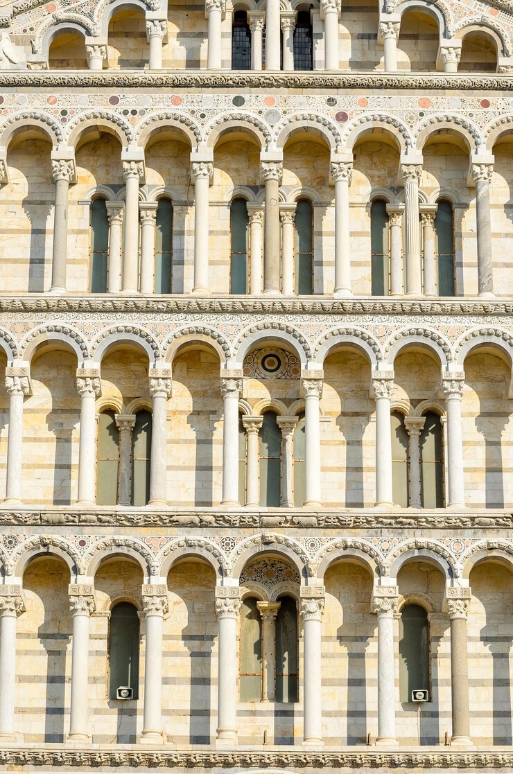 Foto vista dall'angolo basso dell'edificio storico