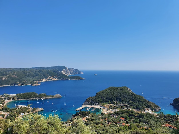 Vista dall'isola verde al mare