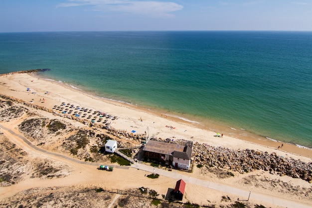 Vista del bellissimo paesaggio dell&#39;isola di Farol si trova in Algarve, in Portogallo.