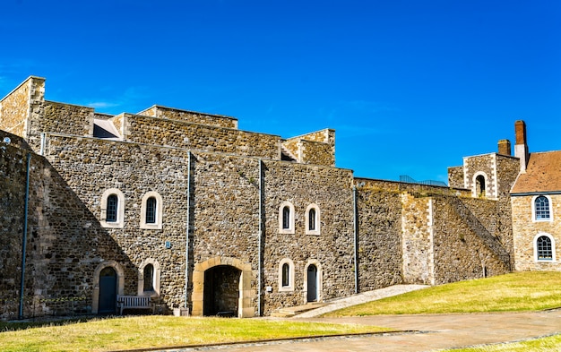 Vista del castello di Dover nel Kent, Inghilterra