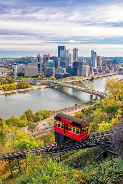 Vista del centro di Pittsburgh