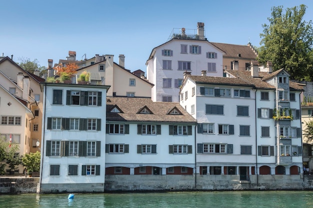 Vista del centro storico di Zurigo e del fiume Limmat sul lago di Zurigo Canton Zurigo Svizzera