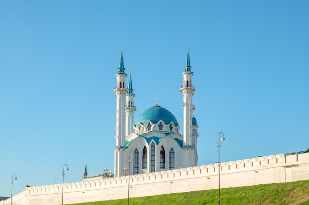 Vista del Cremlino di Kazan e della moschea Kul Sharif Tatarstan Russia