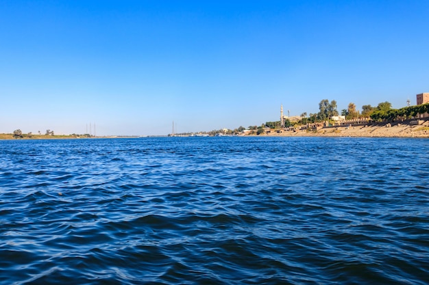 Vista del fiume Nilo a Luxor in Egitto