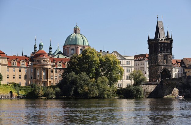 Vista del ponte Carlo da Vltava a Praga