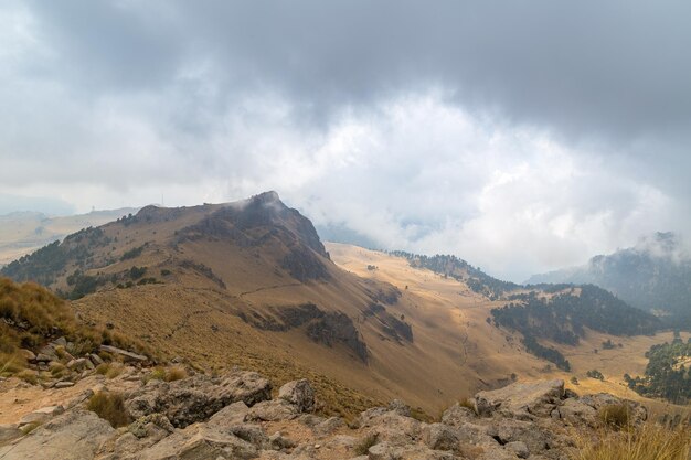 Vista del vulcano iztaccihuatl in Messico puebla