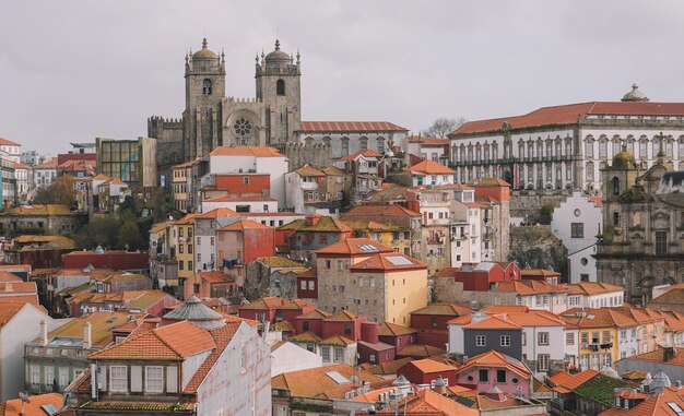 Vista della città di Oporto. Vecchio edificio della città porto, Portogallo