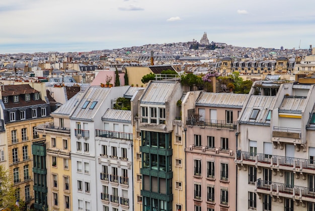 Vista della città di parigi in primavera francia aprile