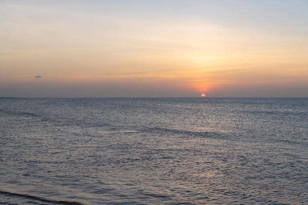 Vista della spiaggia contro il cielo durante il tramonto La Guajira Colombia