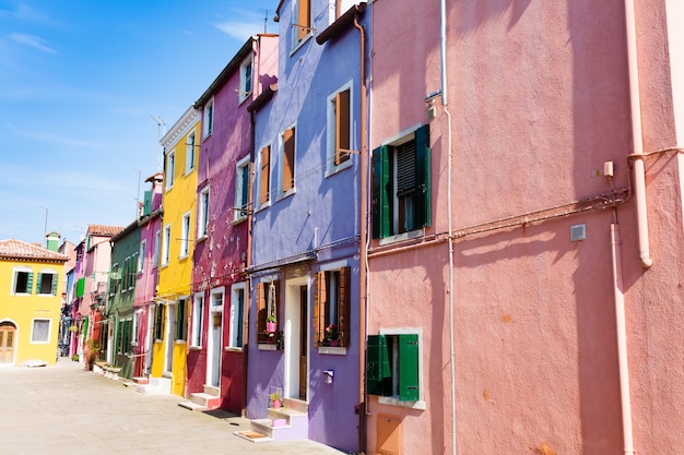 Vista delle case colorate. Isola di Burano, Venezia.