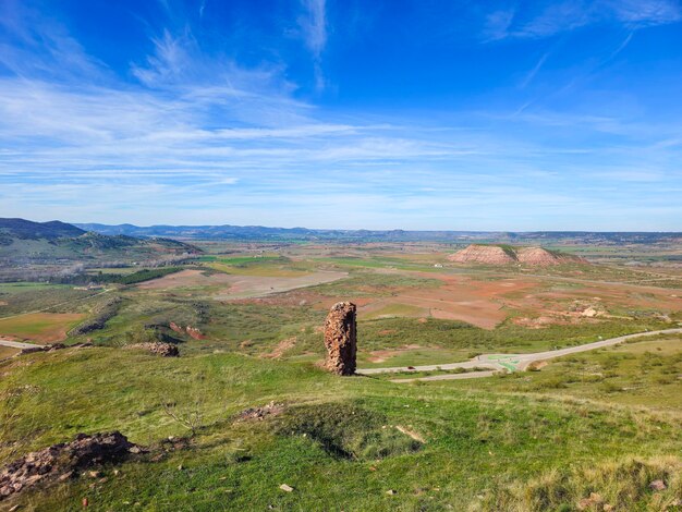 Vista delle rovine del castello di Alcaraz e della campagna di Albacete