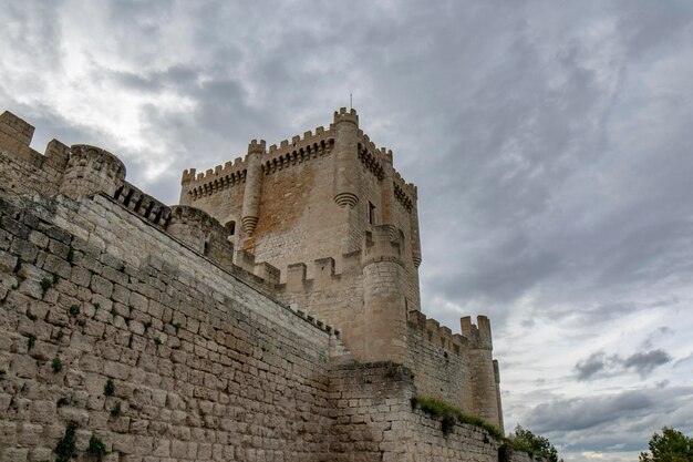 Vista dettagliata del castello di Penafiel in Spagna