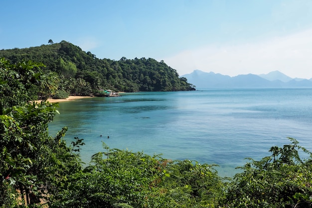 vista di Ao Tan Ku, che è la baia di Trat, in Thailandia