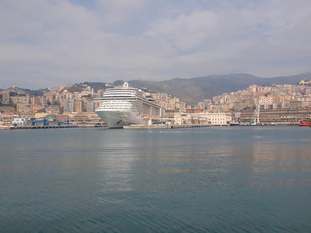 Vista di Genova Italia dal mare