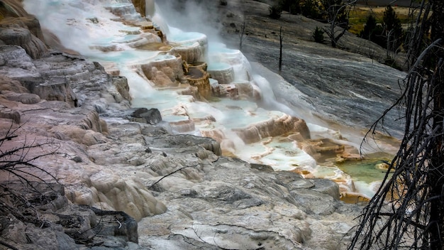 Vista di Mammoth Hot Springs