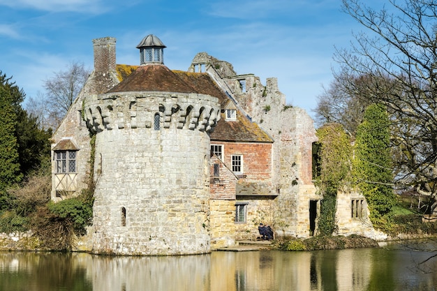 Vista di un edificio nella Scotney Castle Estate