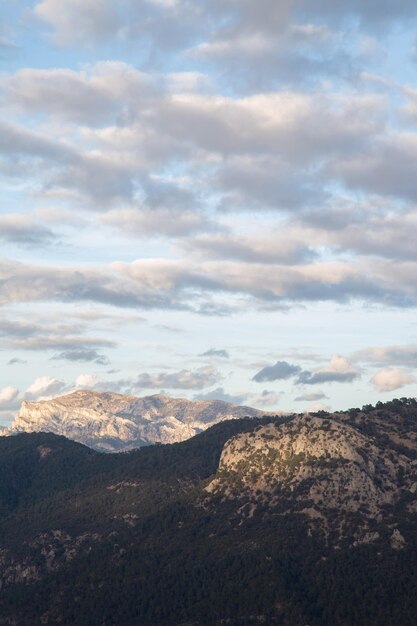 Vista e Cloudscape dal Paloma Pass nel Parco Nazionale di Cazola Segura e Las Villas, Jaen, Spagna