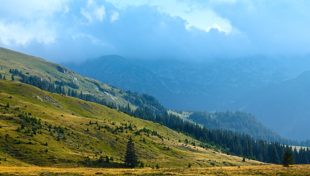 Vista estiva dalla strada Transalpina